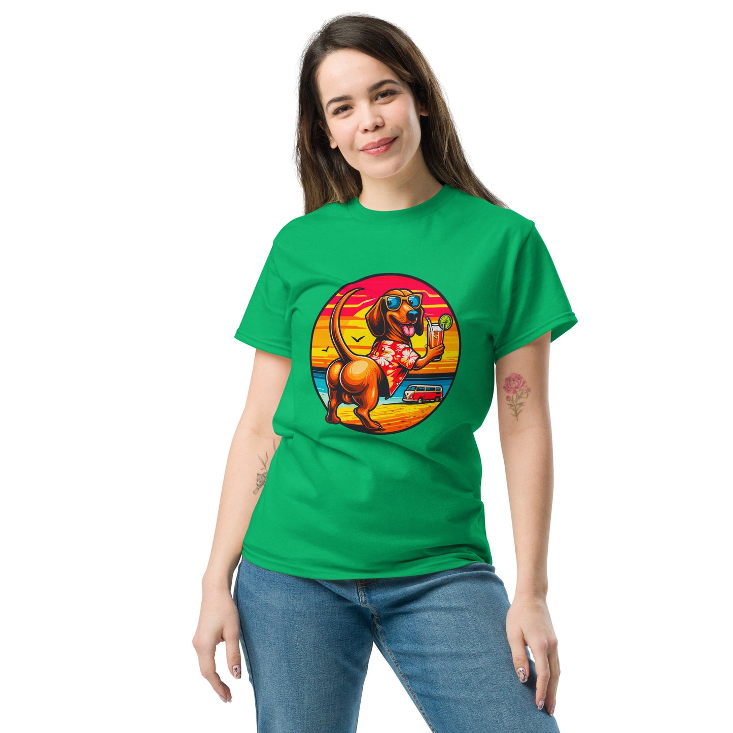 "Dogs On Vacation"-Kollektion - Muscle-Dachshund #2 - Klassisches Unisex-T-Shirt - 13 verschiedene Farben
