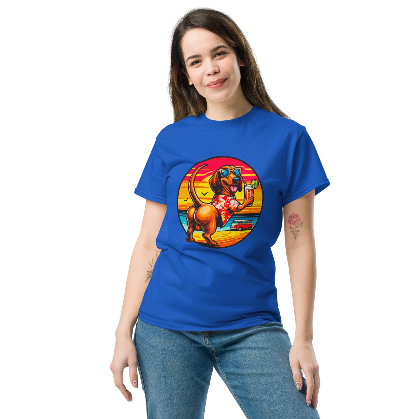 "Dogs On Vacation"-Kollektion - Muscle-Dachshund #2 - Klassisches Unisex-T-Shirt - 13 verschiedene Farben