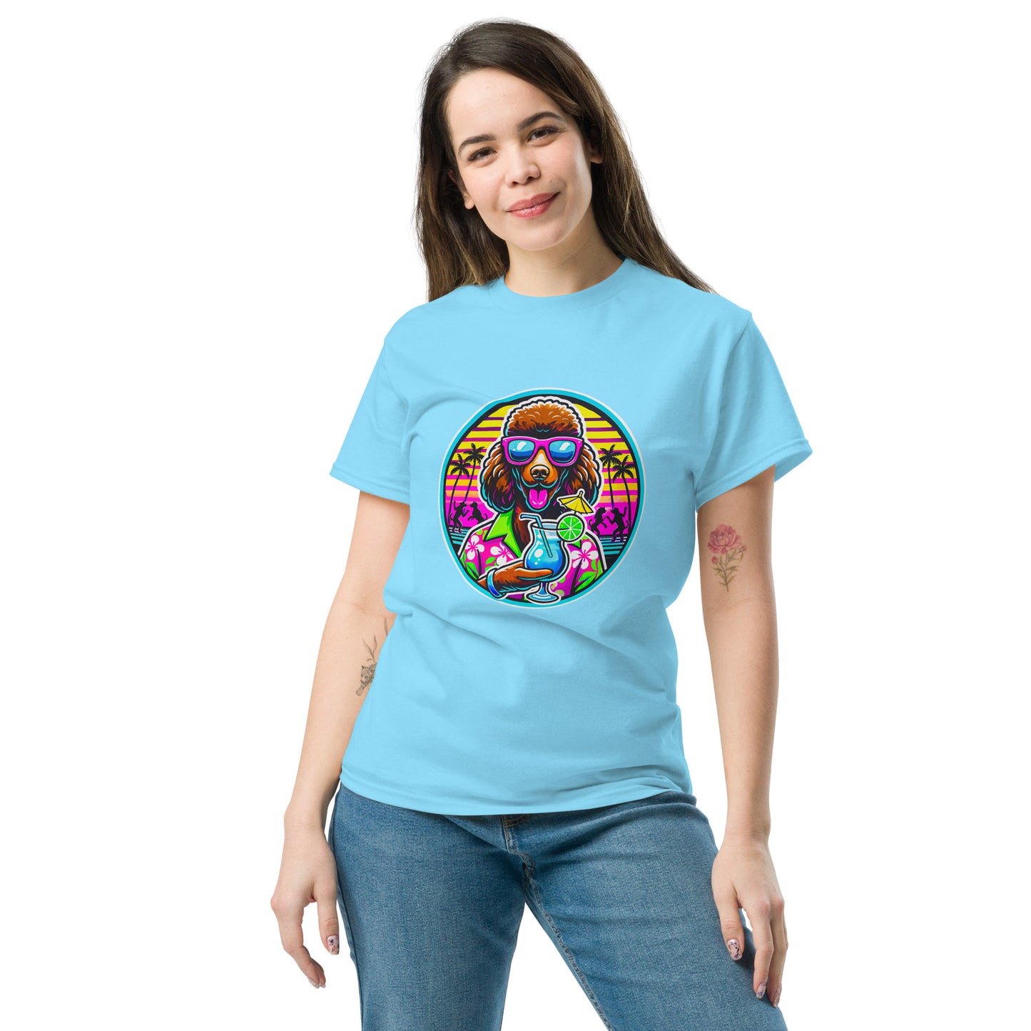 "Dogs On Vacation"-Kollektion - Brown Royal Poodle - Klassisches Unisex-T-Shirt - 13 verschiedene Farben