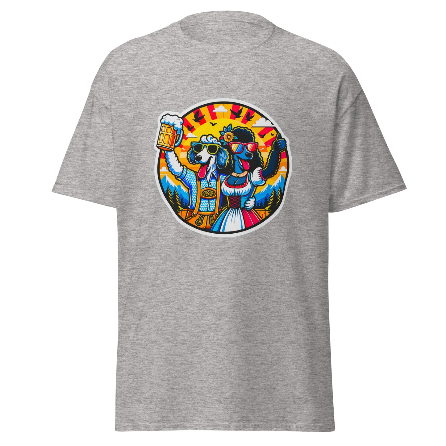 "Dogs On Vacation"-Kollektion - Sheep Poodle & Black Royal Poodle in Bavaria - Klassisches Unisex-T-Shirt - 13 verschiedene Farben