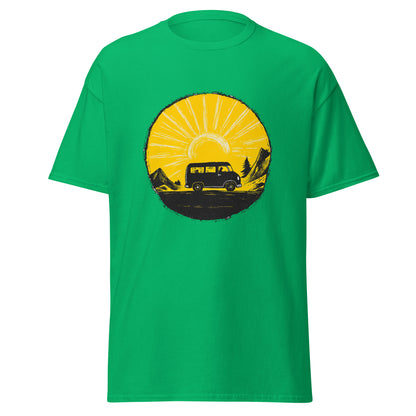 "YELLOW!" - Campervan On Tour! - Klassisches Unisex T-Shirt - in 4 Farben