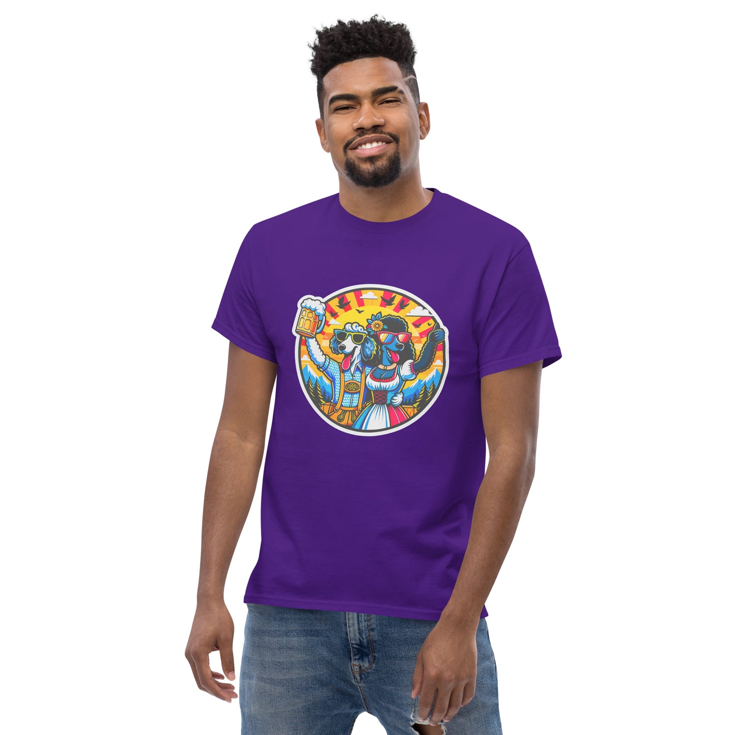 "Dogs On Vacation"-Kollektion - Sheep Poodle &amp; Black Royal Poodle in Bavaria - Klassisches Unisex-T-Shirt - 13 verschiedene Farben