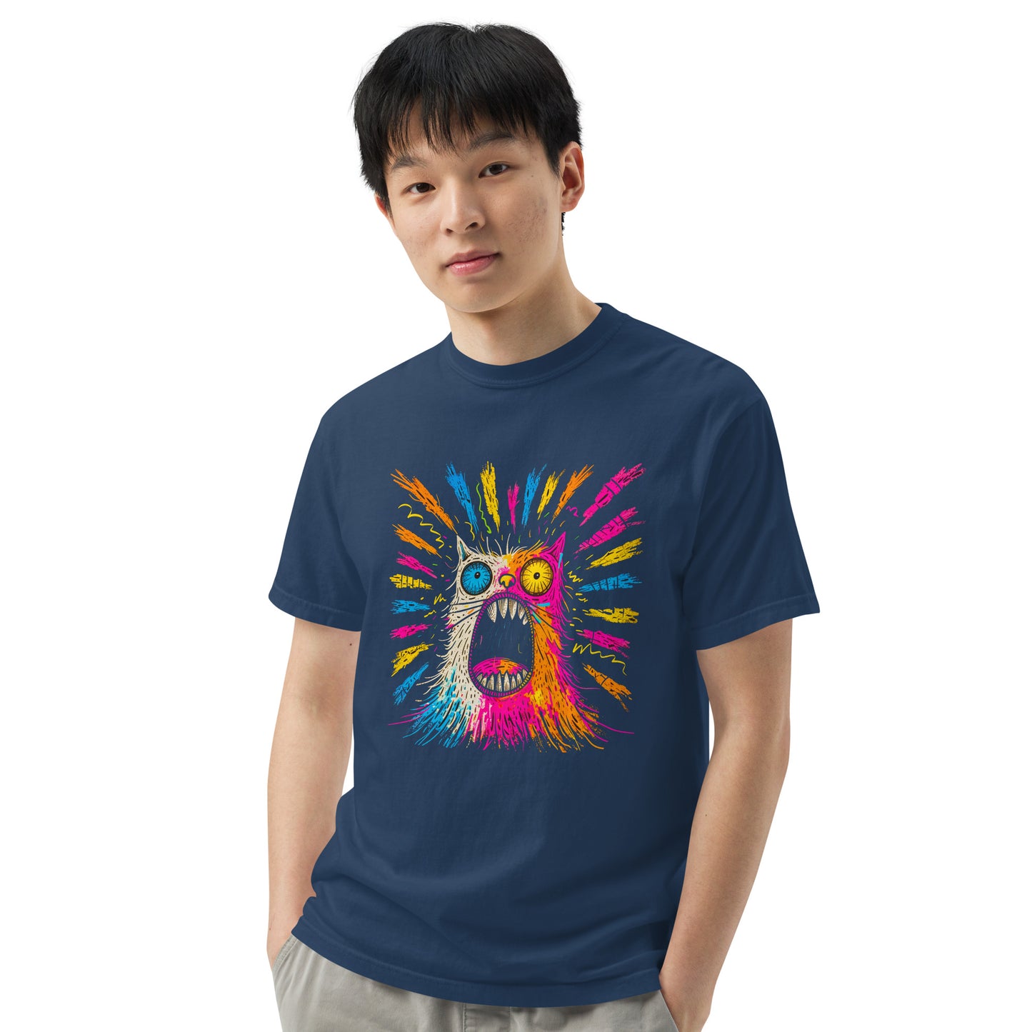 "Neon Cat" #1 - Schweres textilgefärbtes Unisex-T-Shirt mit DTF-Foliendruck - Schwarz und Navy-Blau
